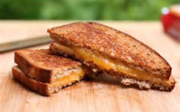 Le grilled cheese (sandwich)