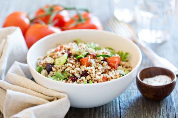 Salade de quinoa à la tomate