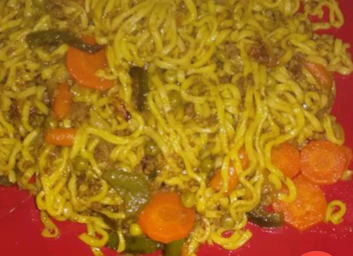 *Nouilles chinoise viande haché curry* (cookeo) --> rapide *Nouilles chinoise viande haché curry* (cookeo) --> rapide