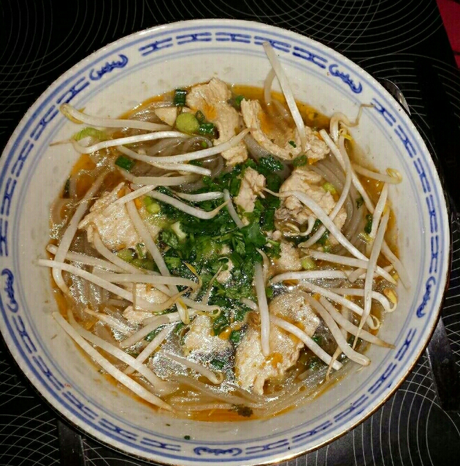 *Phô - Soupe vietnamienne au poulet & ramen* (cookeo) --> rapide *Phô - Soupe vietnamienne au poulet & ramen* (cookeo) --> rapide