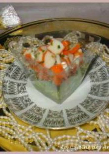 Verrine surimi mariné au citron vert sur tartare de kiwis