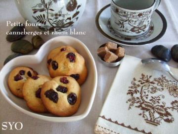 Petits fours aux canneberges et rhum blanc de mamigoz