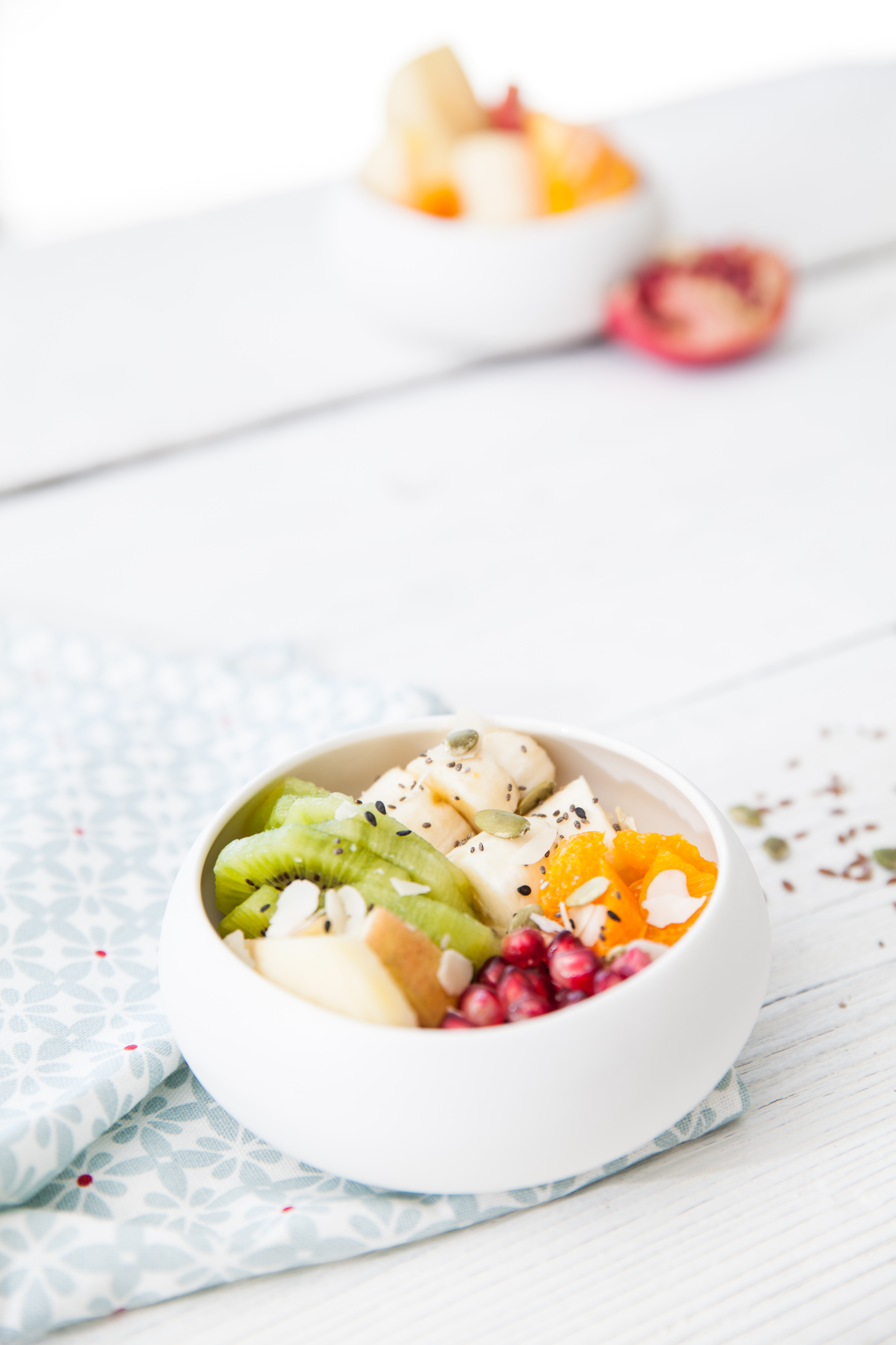 Graines de quinoa et fruits aux noix