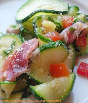 Salade de courgette aux saveurs italiennes