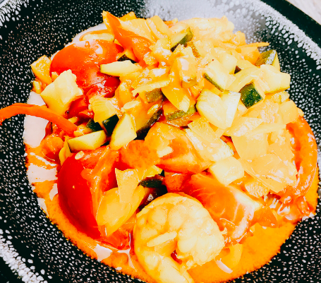 Scampis à la noix de coco et aux légumes croquants