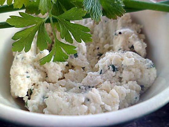 Fromage ail et fines herbes (type boursin)