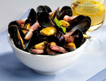 Moules au cidre et aux lardons 