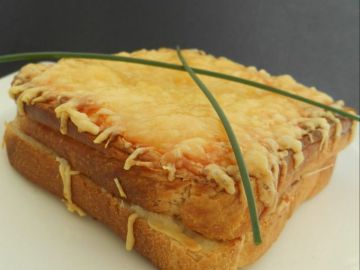 Croque-monsieur à la béchamel