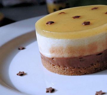 Bavarois poire sur fondant au chocolat et craquant aux speculoos