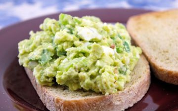 Salade légère d'oeufs et avocat