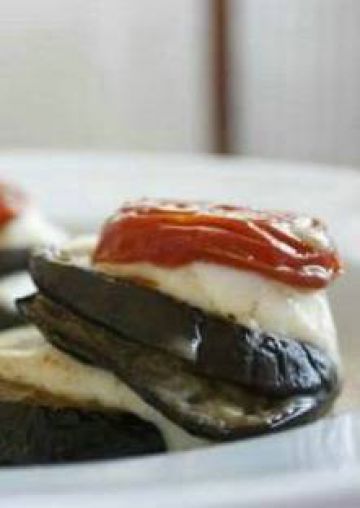 Mille-feuille aubergine/mozza/tomate