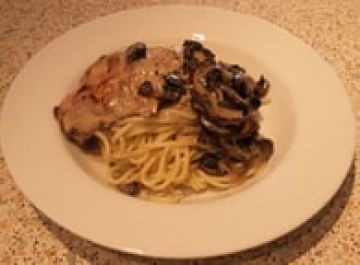 Escalopes de veau, spaghettis au gorgonzola et aux champignons