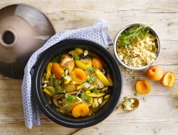 Tajine oriental de poulet aux abricots