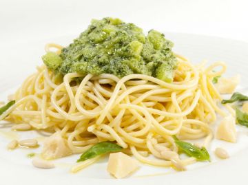 Pâtes sauce pesto-kiwi