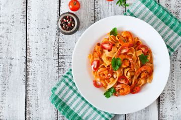 Tagliatelles aux crevettes épicées