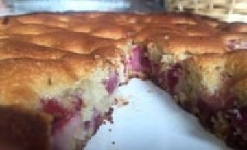 Gâteau moelleux aux cerises