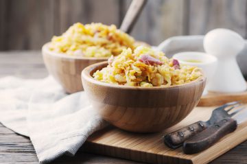 Poêlée de lentilles au saumon, lait de coco et curry