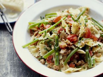 Salade de pâtes au thon et au curry