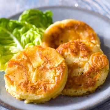 Mini-crêpes au camembert