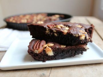 Brownie aux noix de pécan et pépites de chocolat blanc