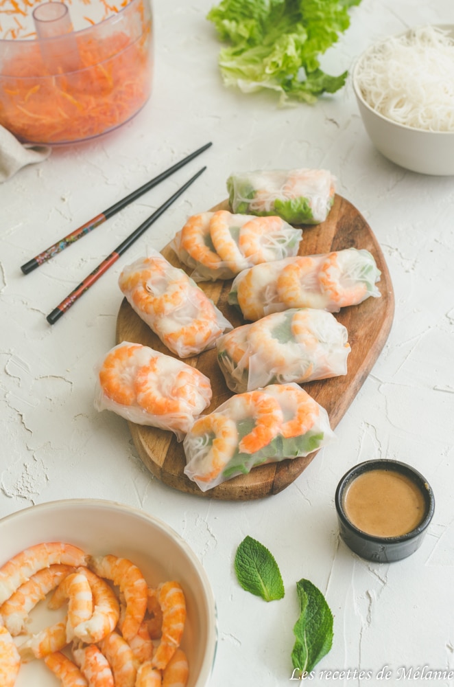 Rouleaux de printemps aux crevettes sauce au beurre de cacahuètes