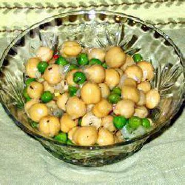 Salade aux pois chiches et petits pois