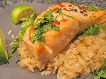 Saumon grillé, riz au gingembre et citron vert