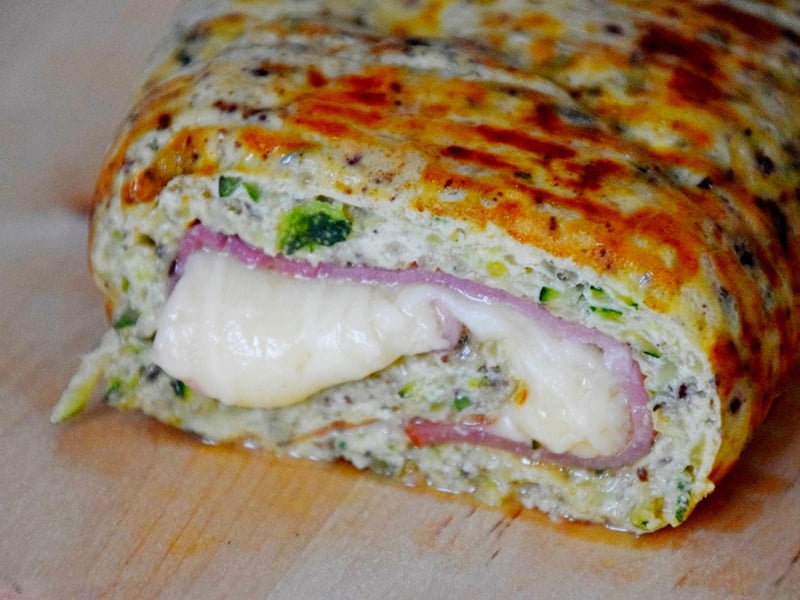 Rouleau de courgette farci au jambon et fromage