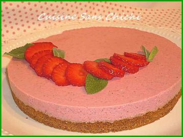 Bavarois aux fraises sans cuisson sur spéculoos