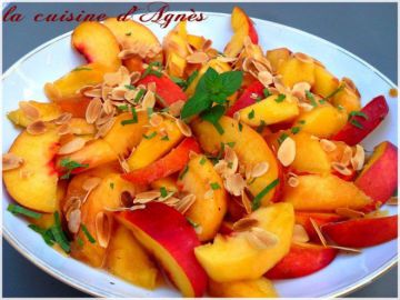 Salade de pêches et nectarines au thé vert vanille gingembre