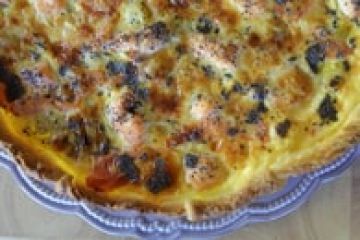 Tarte au saumon, aux poireaux et aux graines de pavot