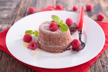 Fondant au chocolat et framboises