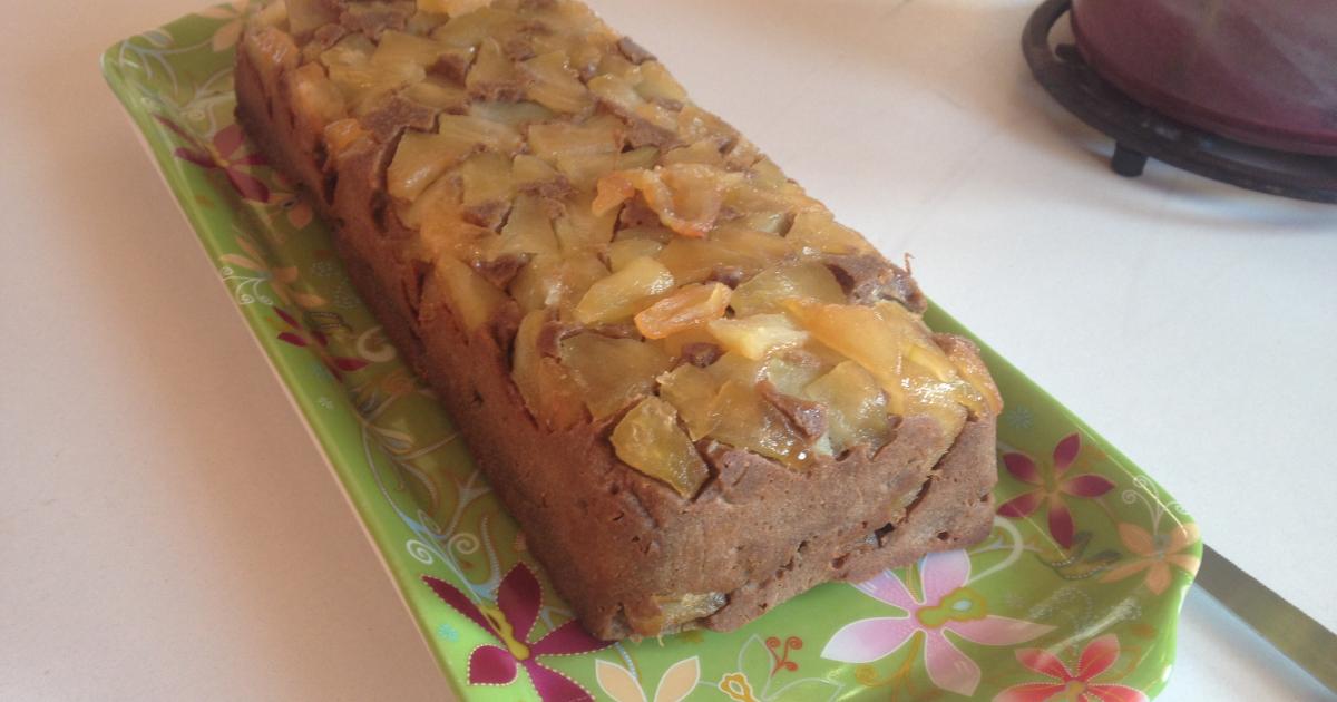 Gateau à la farine de sarrasin et aux pommes