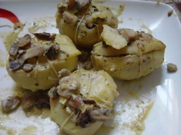 Pommes de terre farcies aux champignons