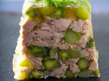 Terrine de veau aux asperges