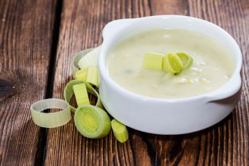 Velouté de patates douces et poireaux à la muscade