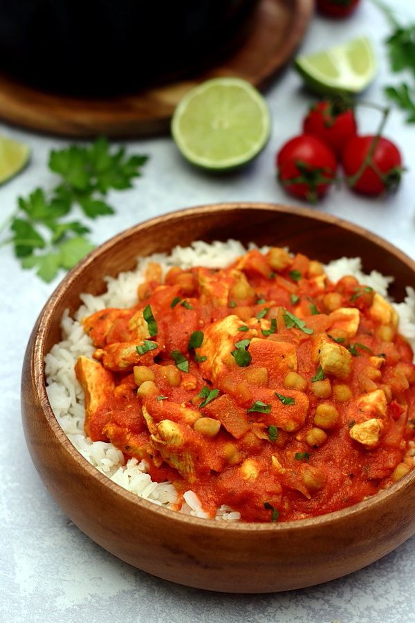 Curry de poulet et pois chiches à l'indienne