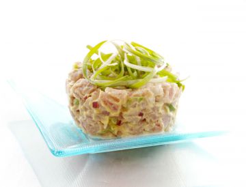 Tartare de saumon frais au concombre