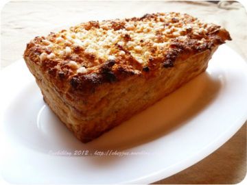 Gateau de pain perdu, pomme et cannelle.