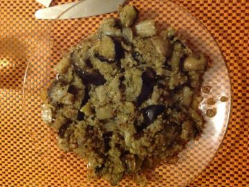 Poêlée de quinoa aux aubergines et champignons