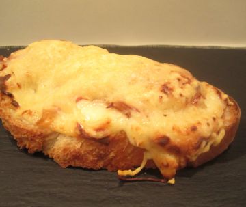 Tartine de jambon cru à la mozzarella,