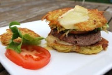 Hamburger aux galettes de pommes de terre