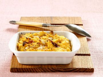 Polenta au fromage et aux légumes