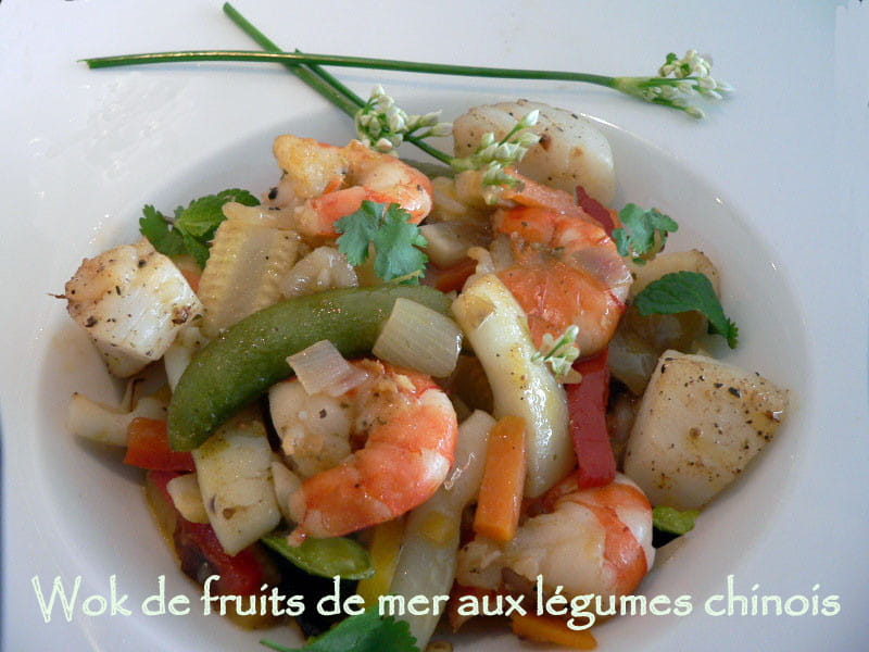 Wok de fruits de mer aux légumes chinois