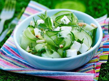 Tagliatelles de concombre menthe feta