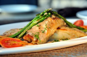 Poêlée de poulet et asperges sauce citron