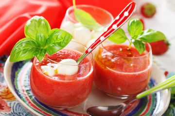 Gaspacho de tomates à la mozzarella