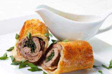 Roulé de veau aux herbes en croûte