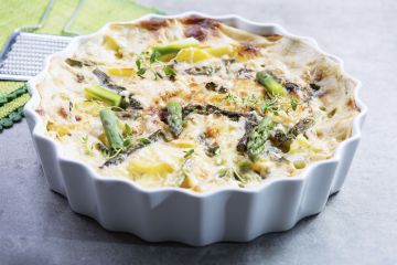 Gratin d'asperges au jambon sec