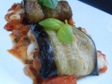 Aubergines roulées tomate & mozzarella